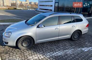 Універсал Volkswagen Golf 2009 в Львові