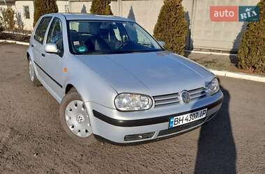 Хетчбек Volkswagen Golf 1998 в Роздільній