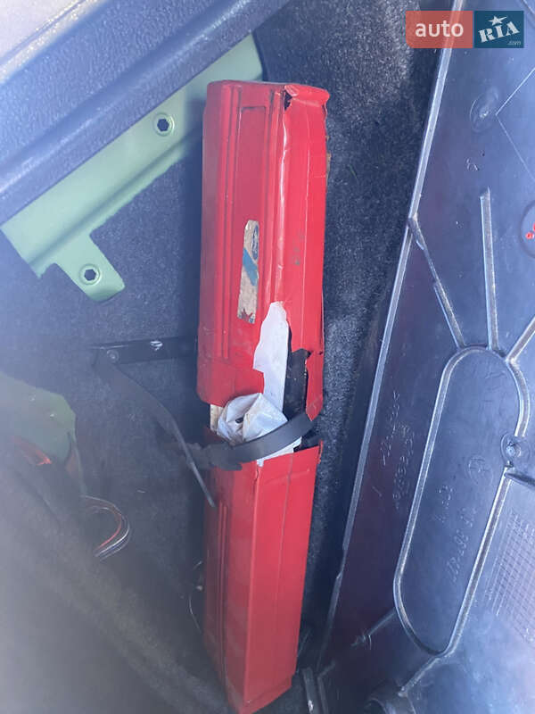 Хетчбек Volkswagen Golf 1998 в Києві