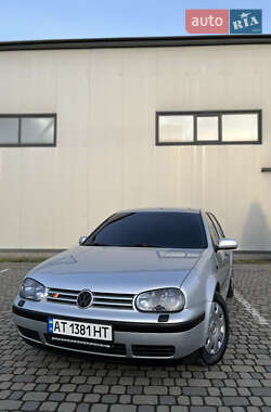 Хетчбек Volkswagen Golf 2001 в Івано-Франківську