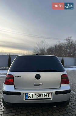 Хэтчбек Volkswagen Golf 2001 в Ивано-Франковске