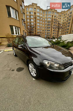 Універсал Volkswagen Golf 2011 в Києві