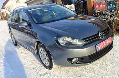 Універсал Volkswagen Golf 2010 в Львові