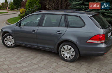 Универсал Volkswagen Golf 2008 в Березному