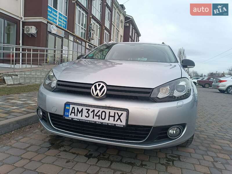Универсал Volkswagen Golf 2012 в Житомире