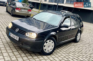 Універсал Volkswagen Golf 2004 в Івано-Франківську