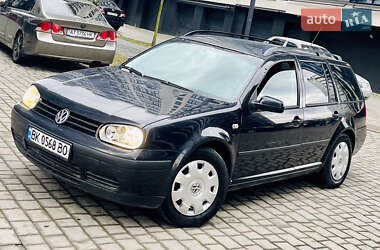 Універсал Volkswagen Golf 2004 в Івано-Франківську