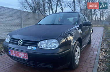 Хетчбек Volkswagen Golf 2001 в Хоролі