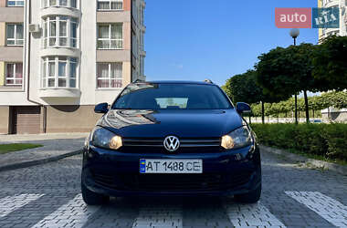 Універсал Volkswagen Golf 2012 в Івано-Франківську