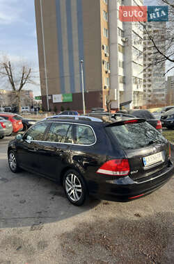 Універсал Volkswagen Golf 2009 в Києві