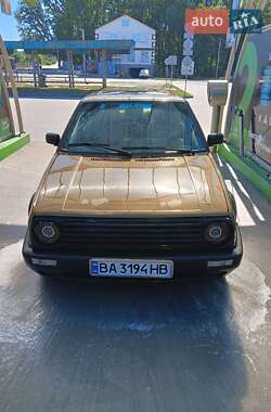 Хэтчбек Volkswagen Golf 1986 в Кропивницком