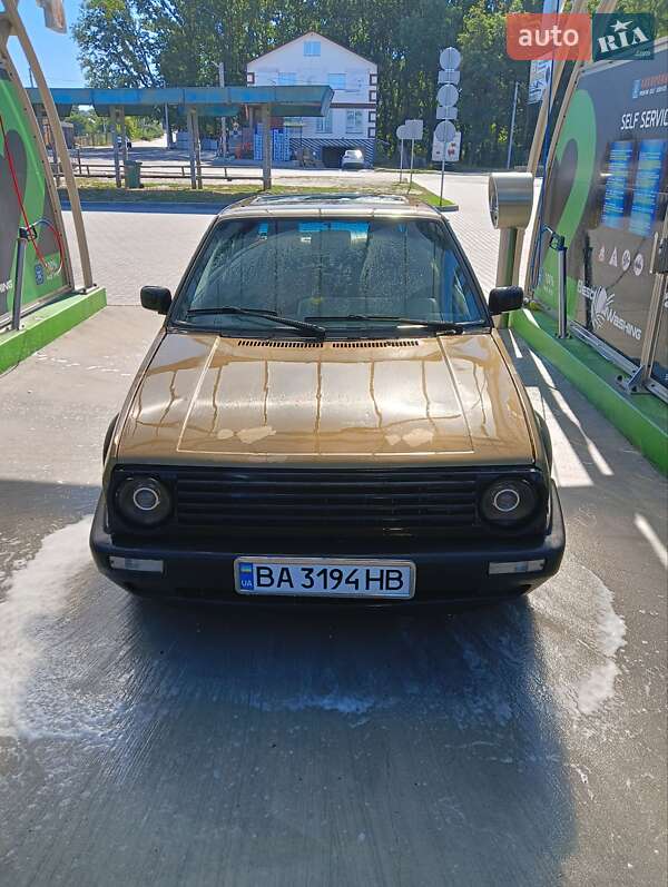 Хетчбек Volkswagen Golf 1986 в Кропивницькому