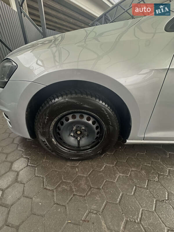 Универсал Volkswagen Golf 2015 в Броварах