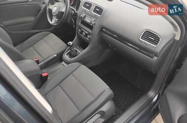 Хэтчбек Volkswagen Golf 2009 в Ковеле