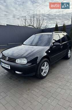 Універсал Volkswagen Golf 2004 в Городку