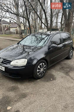 Хэтчбек Volkswagen Golf 2004 в Никополе