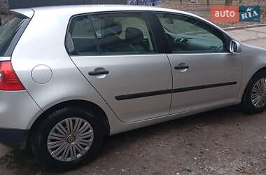 Хетчбек Volkswagen Golf 2005 в Вінниці