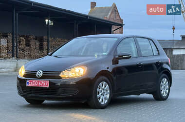 Хетчбек Volkswagen Golf 2010 в Житомирі