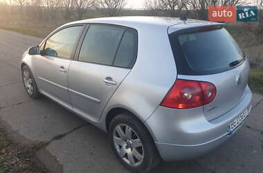 Хетчбек Volkswagen Golf 2005 в Вознесенську