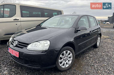 Хетчбек Volkswagen Golf 2004 в Луцьку