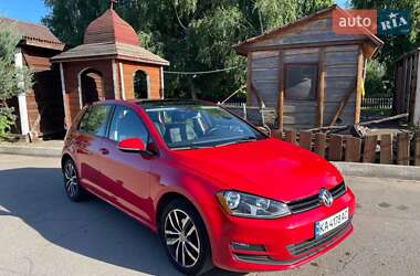 Хетчбек Volkswagen Golf 2017 в Первомайську