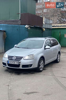 Універсал Volkswagen Golf 2008 в Києві