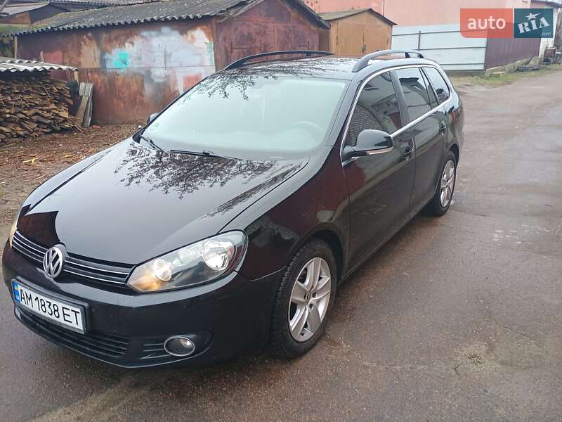 Універсал Volkswagen Golf 2009 в Житомирі