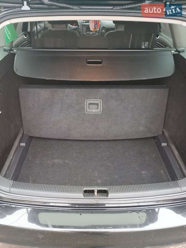 Універсал Volkswagen Golf 2009 в Житомирі