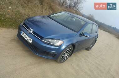 Хетчбек Volkswagen Golf 2016 в Запоріжжі