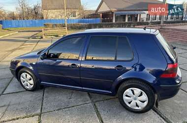 Хетчбек Volkswagen Golf 2002 в Тульчині