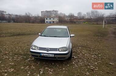 Хетчбек Volkswagen Golf 2000 в Черкасах