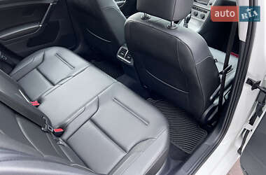 Универсал Volkswagen Golf 2016 в 
