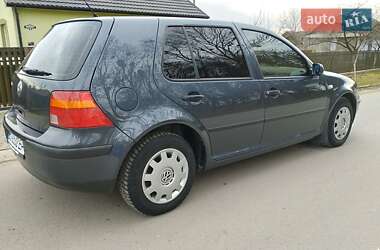 Хетчбек Volkswagen Golf 2001 в Балті