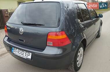 Хетчбек Volkswagen Golf 2001 в Балті