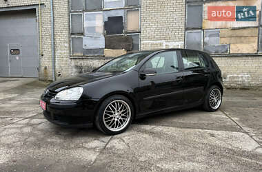 Хетчбек Volkswagen Golf 2008 в Рівному