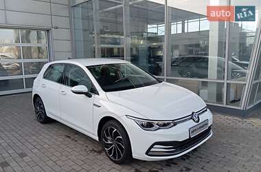 Хэтчбек Volkswagen Golf 2023 в Киеве