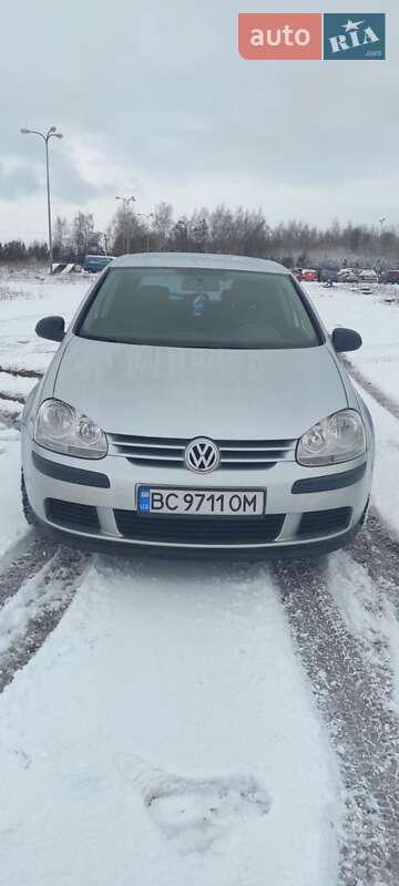 Хэтчбек Volkswagen Golf 2008 в Львове