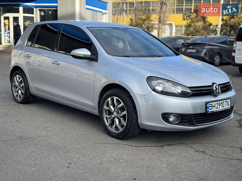 Хетчбек Volkswagen Golf 2011 в Одесі