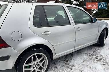 Хетчбек Volkswagen Golf 2000 в Сколе