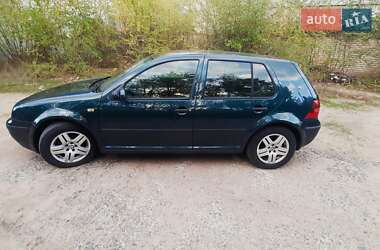 Хетчбек Volkswagen Golf 2002 в Вознесенську