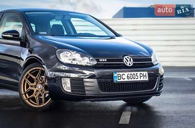 Хэтчбек Volkswagen Golf 2009 в 