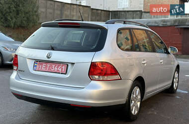 Универсал Volkswagen Golf 2009 в Ровно