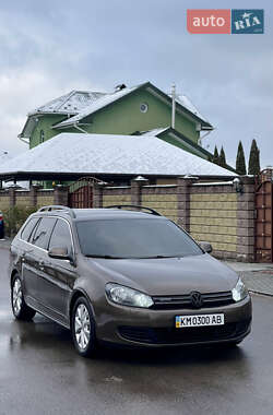 Універсал Volkswagen Golf 2011 в Житомирі