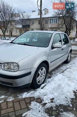 Хэтчбек Volkswagen Golf 2000 в Долине