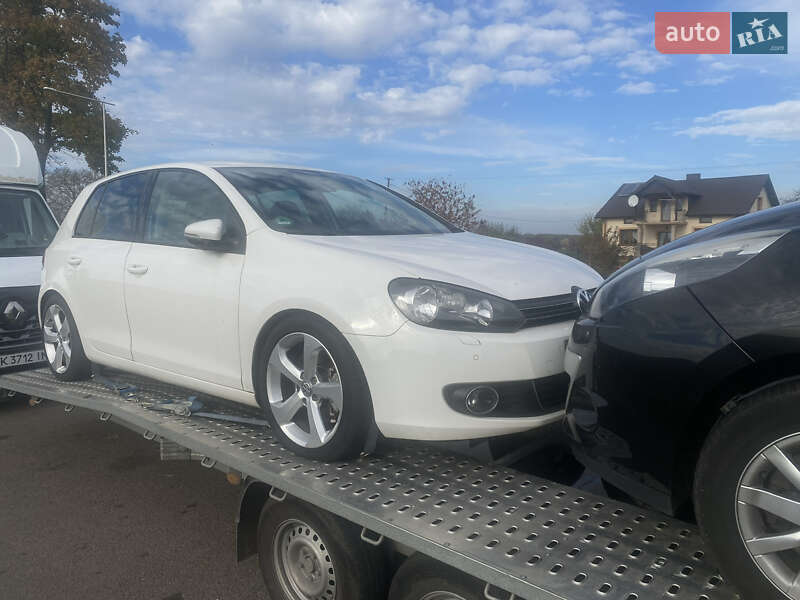 Хэтчбек Volkswagen Golf 2009 в Луцке