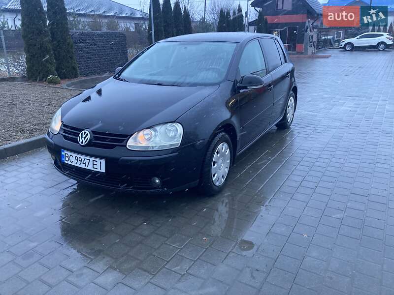 Хэтчбек Volkswagen Golf 2006 в Львове