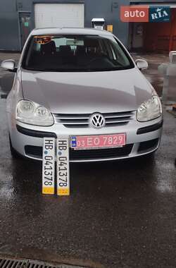 Хэтчбек Volkswagen Golf 2004 в Харькове