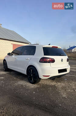 Хетчбек Volkswagen Golf 2009 в Рівному