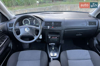 Универсал Volkswagen Golf 2003 в 