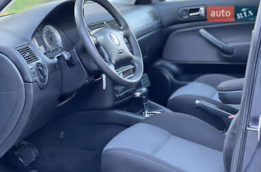 Универсал Volkswagen Golf 2003 в 